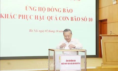 Văn phòng Trung ương Đảng ủng hộ đồng bào khắc phục hậu quả bão số 10