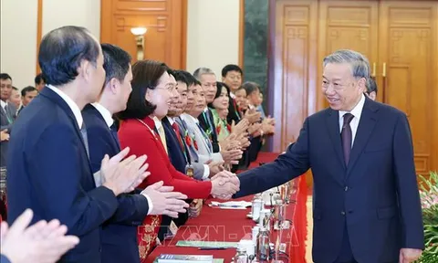 Tổng Bí thư Tô Lâm gặp mặt đại biểu Nông dân Việt Nam xuất sắc, Nhà khoa học của nhà nông năm 2025