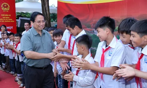 Thủ tướng dự lễ khởi công ngôi trường tại xã vùng núi cao biên giới Thanh Hóa