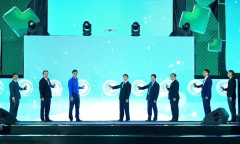 Sóng Festival 2025: 'Một chạm - Vạn niềm tin' lan tỏa thanh toán số