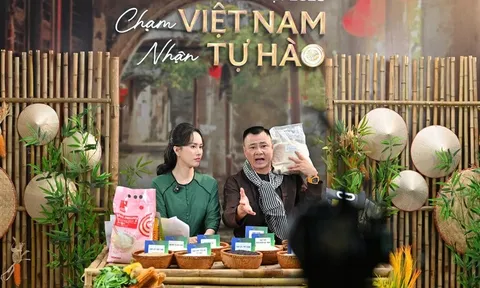 'Chốt đơn' gần 6 tấn gạo sau 2 giờ livestream tại Tuần lễ Nông sản Việt 2025