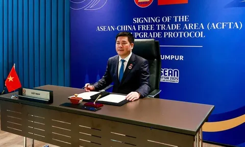 Ký Nghị định thư nâng cấp Hiệp định Thương mại Tự do ASEAN - Trung Quốc