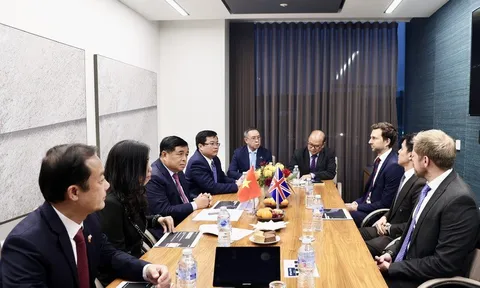 Tăng cường hợp tác với doanh nghiệp Anh về fintech, xác thực danh tính sinh trắc học và thiết kế công trình