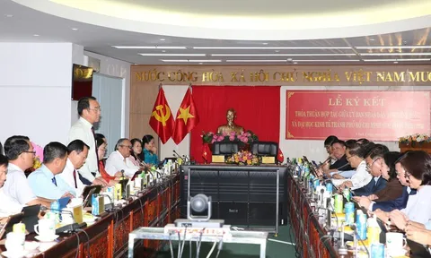Vĩnh Long 'bắt tay' Đại học Kinh tế TPHCM: Hợp lực tri thức, mở hướng phát triển vùng