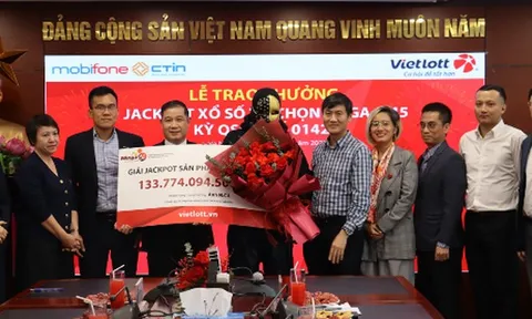 Nam thanh niên tại Khánh Hòa trúng Jackpot Vietlott hơn 133 tỷ đồng
