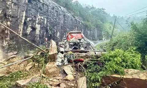 Sạt lở nghiêm trọng ở đèo Khánh Lê, 6 người tử vong, nhiều người bị thương