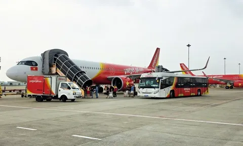 Tỷ lệ đúng giờ tăng mạnh tại Tân Sơn Nhất sau khi Vietjet tự phục vụ mặt đất, tạo đà cho cao điểm cuối năm