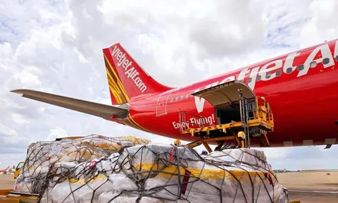 Vietjet hỗ trợ đổi vé miễn phí với khách bị ảnh hưởng bởi mưa lũ miền Trung