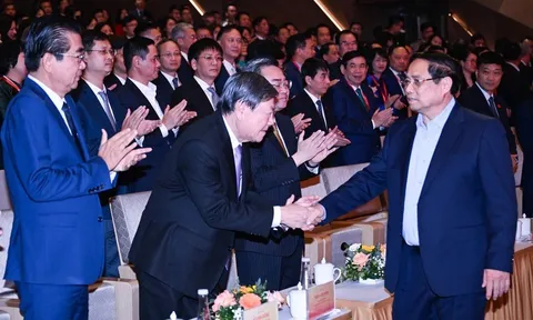 Thủ tướng: Ngành Ngân hàng cần "kiến tạo - đồng hành - chia sẻ - linh hoạt - vì dân - hiệu quả"