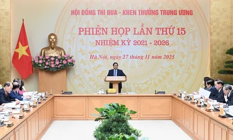 Thủ tướng: Tôn vinh kịp thời những trường hợp xả thân, cống hiến vì nhân dân, vì đồng đội, vì đất nước