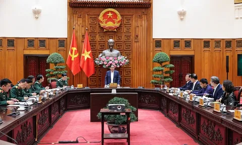 Thủ tướng: Làm chủ công nghệ chiến lược và đẩy mạnh thương mại hóa sản phẩm công nghiệp quốc phòng