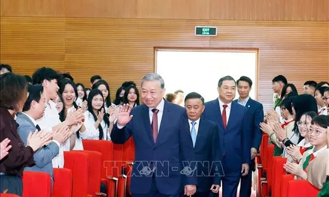 Tổng Bí thư Tô Lâm dự khai mạc triển lãm 'Đảng Cộng sản Việt Nam - Từ Đại hội đến Đại hội'