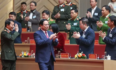 Thủ tướng: Kết hợp chặt chẽ giữa phát triển KTXH với bảo đảm quốc phòng, an ninh vùng ĐBSCL