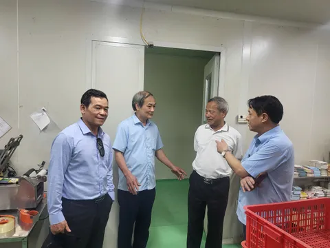 Chi bộ Hội Cơ khí Nông nghiệp Việt Nam thăm và làm việc tại Công ty CP Hùng Nguyên: Gắn kết thực tiễn, lan tỏa giá trị phục vụ nông nghiệp