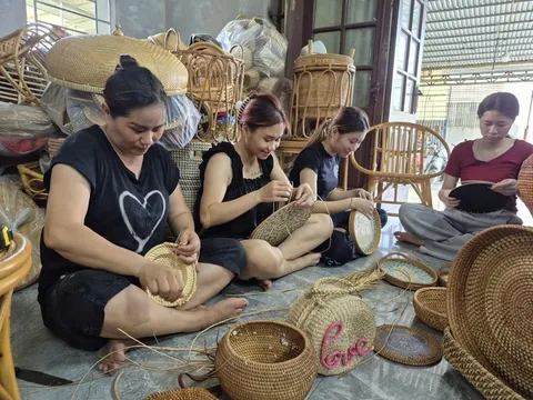 Từ bàn tay khéo léo đến thương hiệu OCOP: Tinh hoa thủ công từ làng nghề trăm tuổi