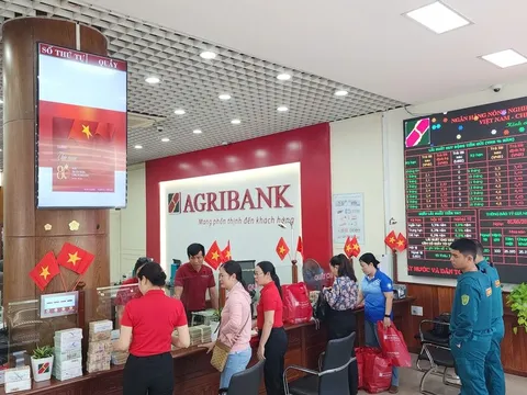 Ngân hàng tích cực hưởng ứng chi trả quà Quốc khánh kịp thời, khuyến cáo phòng chống lừa đảo