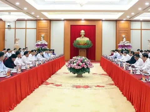 Bộ Chính trị làm việc với Ban Thường vụ Đảng ủy Quốc hội