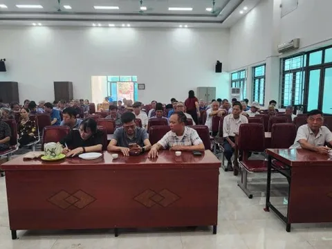 Chi bộ thôn Ngọc Chi tổ chức sinh hoạt thường kỳ tháng 10/2025