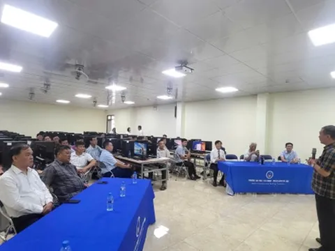 FBU khai giảng lớp “Bình dân học vụ số” đầu tiên: Đưa AI và kỹ năng số tới tận cán bộ cơ sở xã Mê Linh