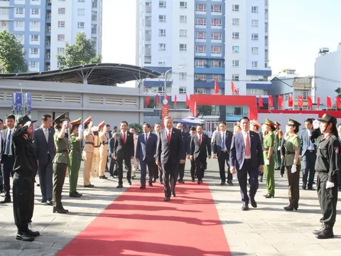 Tổng Bí thư Tô Lâm tham quan Triển lãm Thành tựu Báo chí - Xuất bản