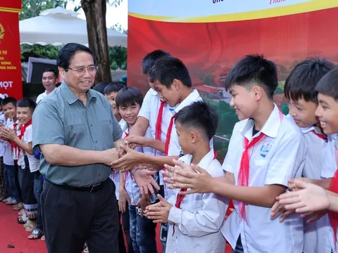 Thủ tướng dự lễ khởi công ngôi trường tại xã vùng núi cao biên giới Thanh Hóa