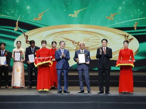Tiếp tục khơi dậy và phát huy mạnh mẽ lòng yêu nước, ý chí tự tin, tự lực, tự cường, tự chủ của nông dân