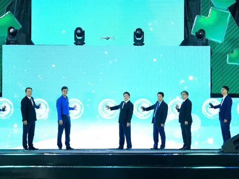 Phó Thủ tướng Hồ Đức Phớc: Thanh toán không dùng tiền mặt là xu thế tất yếu không thể đảo ngược