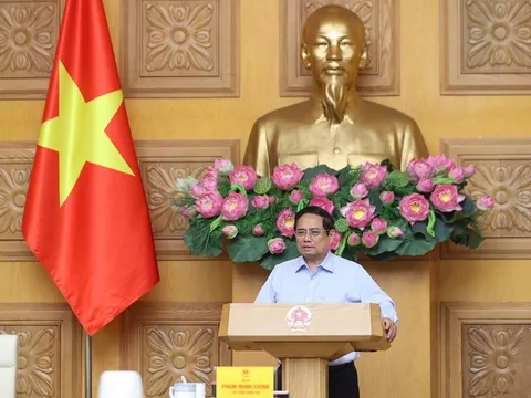 Thủ tướng: Không tạo "giấy phép con", giảm gánh nặng hành chính cho doanh nghiệp trong hoạt động hợp chuẩn, hợp quy