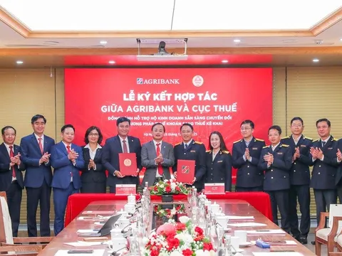 Agribank ‘bắt tay’ ngành Thuế, tăng tốc hỗ trợ hộ kinh doanh chuyển đổi