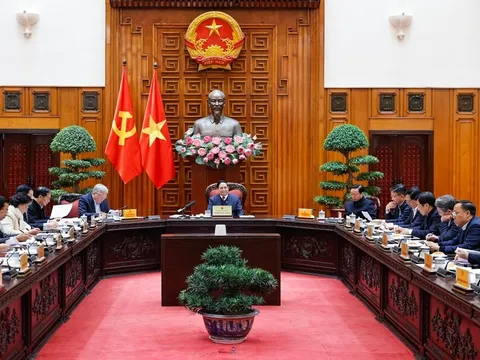 Thủ tướng: Khẩn trương hoàn thiện các báo cáo, tờ trình cấp có thẩm quyền về các dự án điện hạt nhân